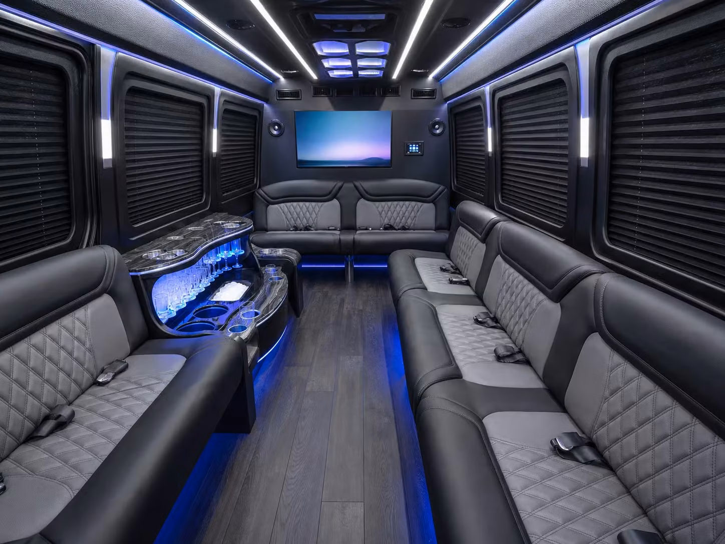 it s easier to book long distance transportation from bellevue when you re not limited to one fleet